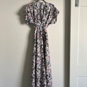 Boho style maxi dress with cutout back - size XS